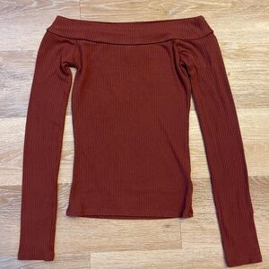 Off the shoulder long sleeve